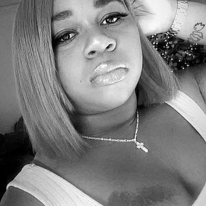 Meet your Posher, Dawne